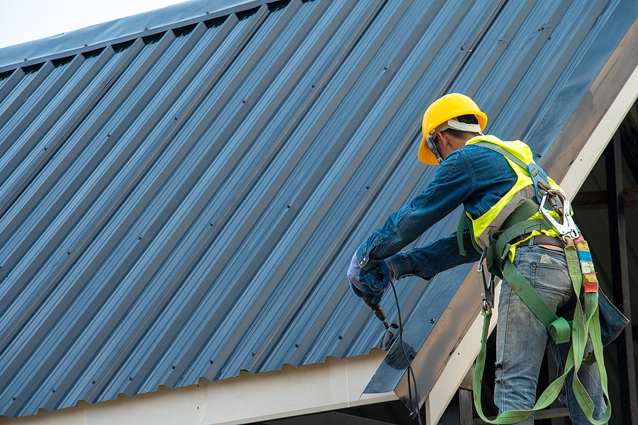 Top 4 Benefits of Metal Roof Installations for Commercial Buildings